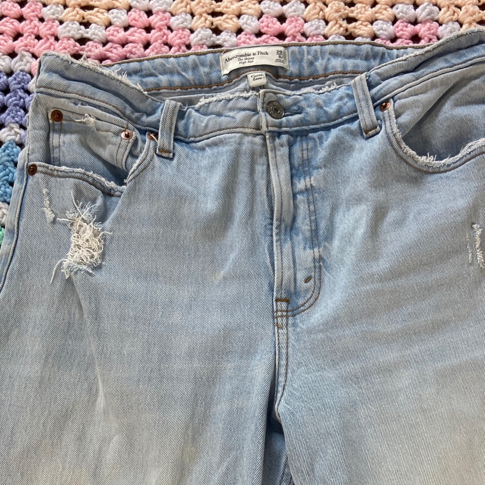 Abercrombie Fitch tapered High Rise Distressed Light Blue Women Jeans curve Love - Picture 2 of 16
